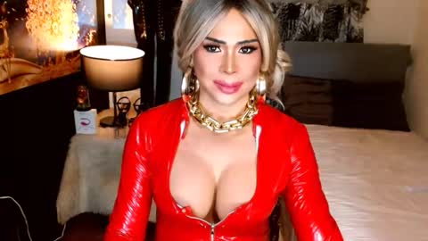 Snapshot of charismatic_apple chatting on March 2026 08:57:01 PM charismatic_apple online show from March 2026 08:57:01 PM