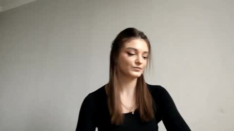 Tessa  online show from February 2026 12:33:01 PM