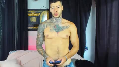 charless_dickenss online show from February 2025 10:48:02 PM