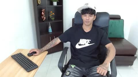 Snapshot of charlie_oconnor chatting on February 2025 03:22:01 AM Charlie oconnor online show from February 2025 03:22:01 AM