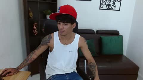 Snapshot of charlie_oconnor chatting on February 2025 04:54:02 AM Charlie oconnor online show from February 2025 04:54:02 AM