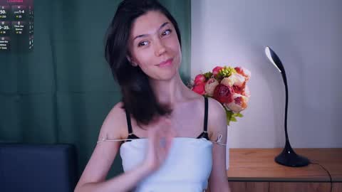 Yumi online show from June 2026 12:34:02 AM