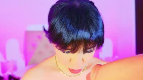 Charloott Evans online show from October 2025 06:50:02 PM