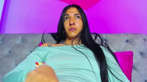 Snapshot of charlot_sanchez chatting on December 2024 11:41:02 PM lot online show from December 2024 11:41:02 PM