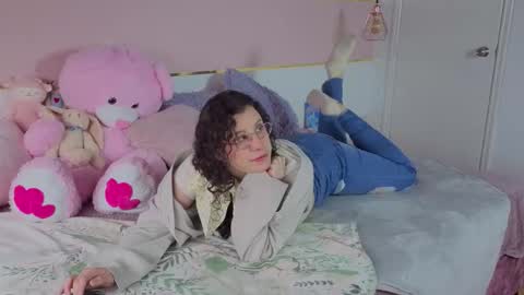 You honey online show from November 2025 12:11:01 PM