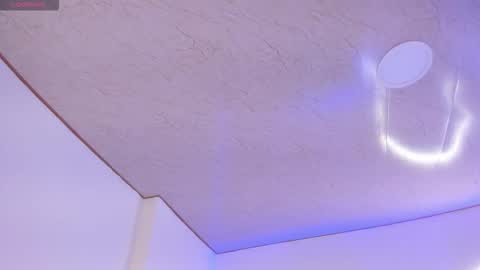 Snapshot of charlote_cowell_sub_ chatting on November 2025 06:53:01 PM online show from November 2025 06:53:01 PM