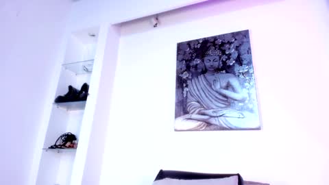 Charlote online show from January 2025 02:33:01 AM