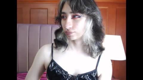 Snapshot of charlothe_dumont chatting on July 2026 01:26:01 PM charlothe_dumont online show from July 2026 01:26:01 PM