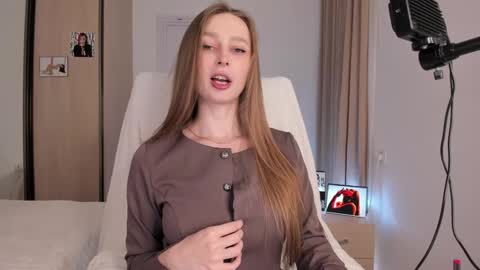 Snapshot of charlottawells chatting on November 2025 08:36:01 AM CharlottaWells online show from November 2025 08:36:01 AM