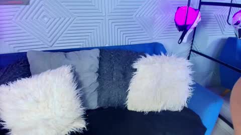 Snapshot of charlotte_2015 chatting on October 2025 11:09:01 AM ambar online show from October 2025 11:09:01 AM