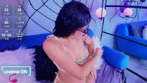 Snapshot of charlotte_2015 chatting on October 2025 11:03:01 AM ambar online show from October 2025 11:03:01 AM