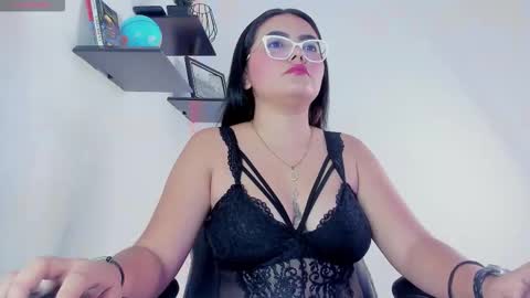 Snapshot of charlotte_256 chatting on September 2025 12:10:01 PM Charlotte online show from September 2025 12:10:01 PM