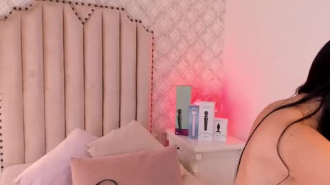 Snapshot of charlotte__08 chatting on February 2025 07:20:02 PM Charlotte online show from February 2025 07:20:02 PM
