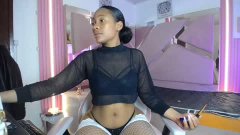 Snapshot of charlotte__ebony_ chatting on October 2025 01:34:02 PM Charlotte online show from October 2025 01:34:02 PM