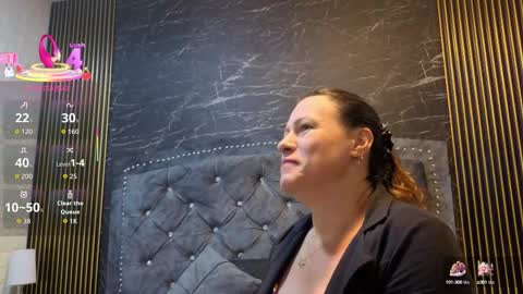 charlotte online show from September 2025 09:22:02 AM