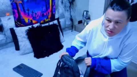 charlotte online show from October 2025 11:07:01 AM