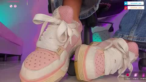 charlotte  grey online show from October 2025 07:11:02 PM