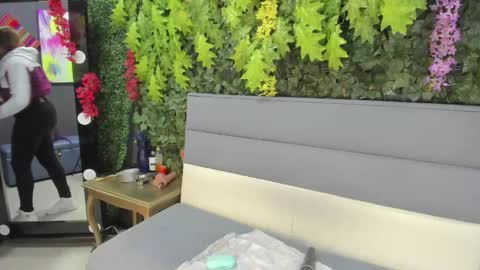  CHARLOTTE BROWN  online show from January 2025 11:33:01 AM