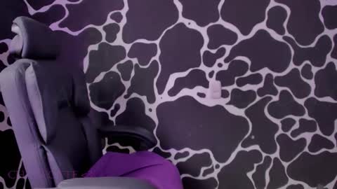 Charlotte Demony online show from April 2026 06:22:01 PM