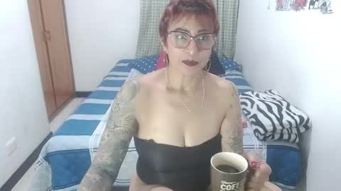 Snapshot of charlotte_gray_1 chatting on April 2026 03:46:01 PM Charlotte online show from April 2026 03:46:01 PM