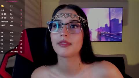 Charlotte  online show from October 2025 11:02:01 PM