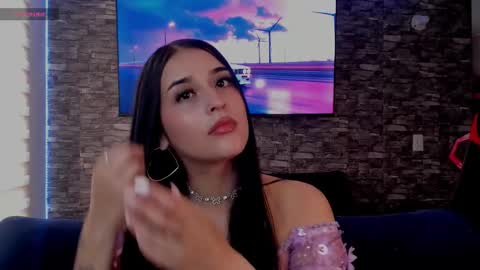 Snapshot of charlotte_greys chatting on February 2026 09:10:01 PM Charlotte online show from February 2026 09:10:01 PM