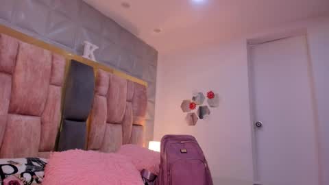 Charlotte Icee online show from February 2026 04:00:01 PM