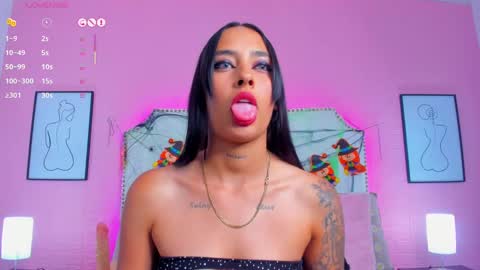 Charlotte online show from October 2025 07:58:02 PM