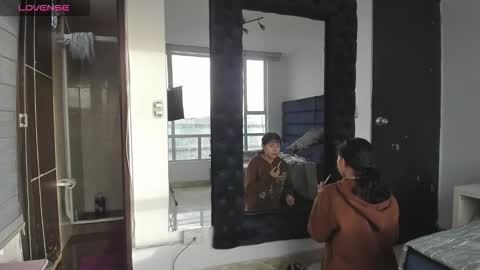 Charlotte online show from October 2025 11:30:01 AM