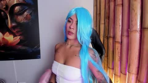 CHARLOTTE  online show from January 2026 06:42:02 PM