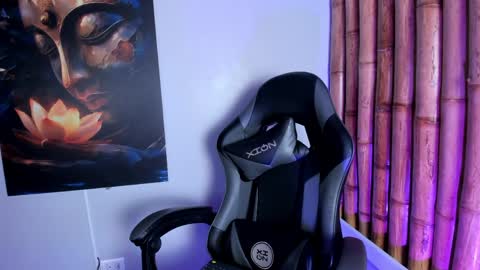 Snapshot of charlotte_mitchell_25 chatting on March 2026 05:41:02 PM CHARLOTTE online show from March 2026 05:41:02 PM