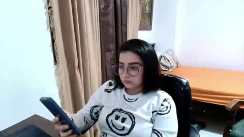 Snapshot of charlotte_richardson chatting on May 2026 02:42:02 AM charlotte_richardson online show from May 2026 02:42:02 AM