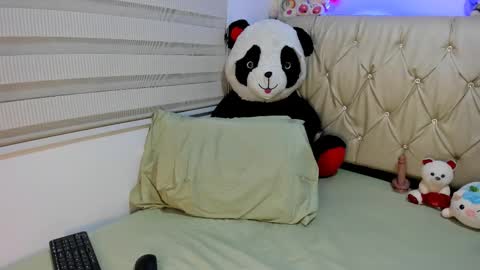 charlottee07 online show from February 2026 02:27:02 AM