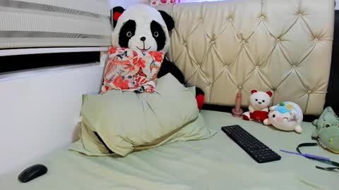 charlottee07 online show from February 2026 02:04:01 AM