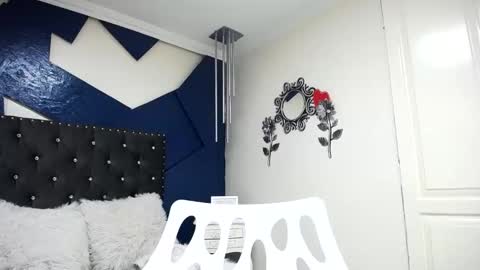 Snapshot of charlottee_brown2 chatting on March 2025 06:21:02 PM C H A R L O T T E online show from March 2025 06:21:02 PM