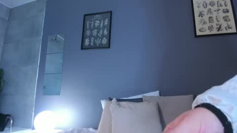charlottee_love_ online show from April 2026 11:25:02 AM