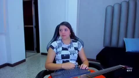 charlottee_starr online show from December 2025 08:15:02 PM