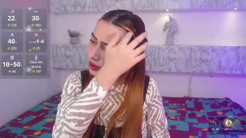 Snapshot of charlottelam2 chatting on January 2025 04:33:01 AM ALE online show from January 2025 04:33:01 AM