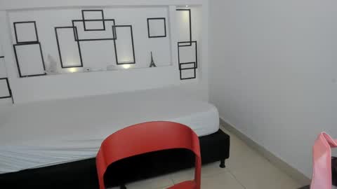 Snapshot of charlottelam2 chatting on February 2025 10:19:01 AM ALE online show from February 2025 10:19:01 AM