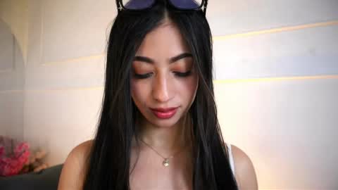 Lauren Rus online show from June 2026 02:33:01 PM