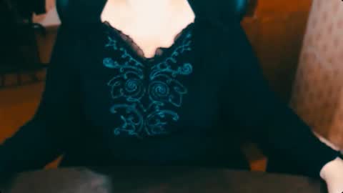 Snapshot of charlottextasty chatting on October 2025 10:49:01 AM CharlotteXTasty online show from October 2025 10:49:01 AM