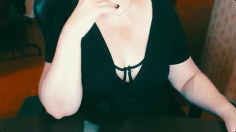 Snapshot of charlottextasty chatting on October 2025 10:37:01 AM CharlotteXTasty online show from October 2025 10:37:01 AM