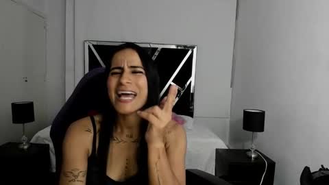 Snapshot of charlotthe_ee chatting on October 2025 08:46:02 PM online show from October 2025 08:46:02 PM