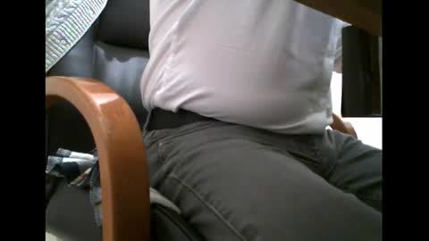 Snapshot of charly052 chatting on January 2025 05:08:01 PM charly052 online show from January 2025 05:08:01 PM