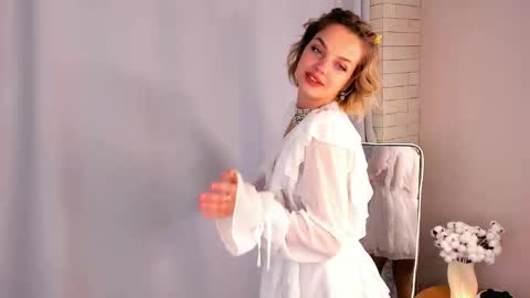 Snapshot of charmaineterrill chatting on October 2025 04:35:02 PM Maya online show from October 2025 04:35:02 PM