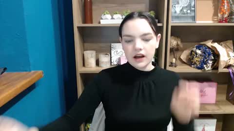 Julliette online show from December 2025 07:28:01 AM