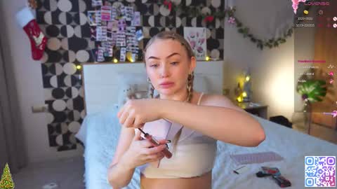 my fansly Charming daisy              My Wishlist  for new toys     online show from January 2026 10:07:02 AM