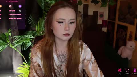 Snapshot of charming_lilly chatting on February 2025 06:33:01 AM Lissa online show from February 2025 06:33:01 AM