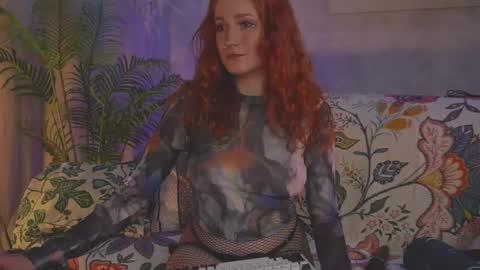 Snapshot of charming_lilly chatting on September 2025 02:44:02 PM Lissa online show from September 2025 02:44:02 PM