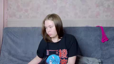 Snapshot of charming_lolla chatting on February 2025 02:28:02 AM charming_lolla online show from February 2025 02:28:02 AM